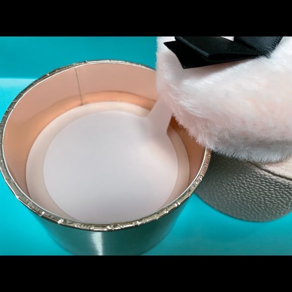 MAC Iridescent Powder Silver Dusk - Picture 3 of 5